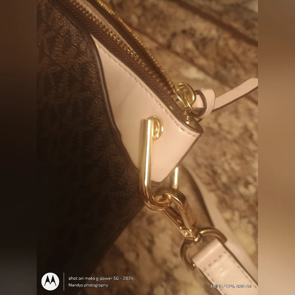 Michael Kors Medium Logo Convertible Crossbody Bag Authentic With Tags Euc - Picture 11 of 15